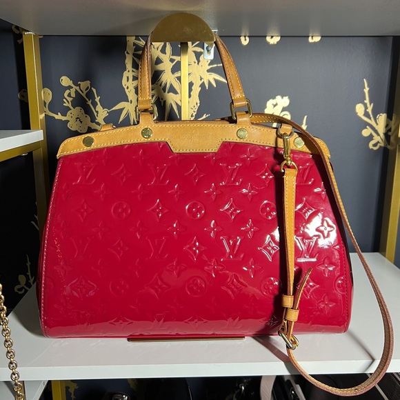 Louis Vuitton Handbags - Authentic Louis Vuitton RARE MAGENTA Vernis Leather Brea 2 way Bag